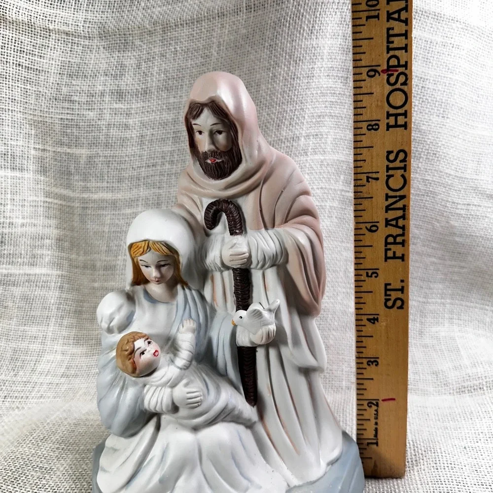 Vintage Lighted Holy Family Nativity Ceramic Lamp Jesus Mary Joseph Taiwan 8in